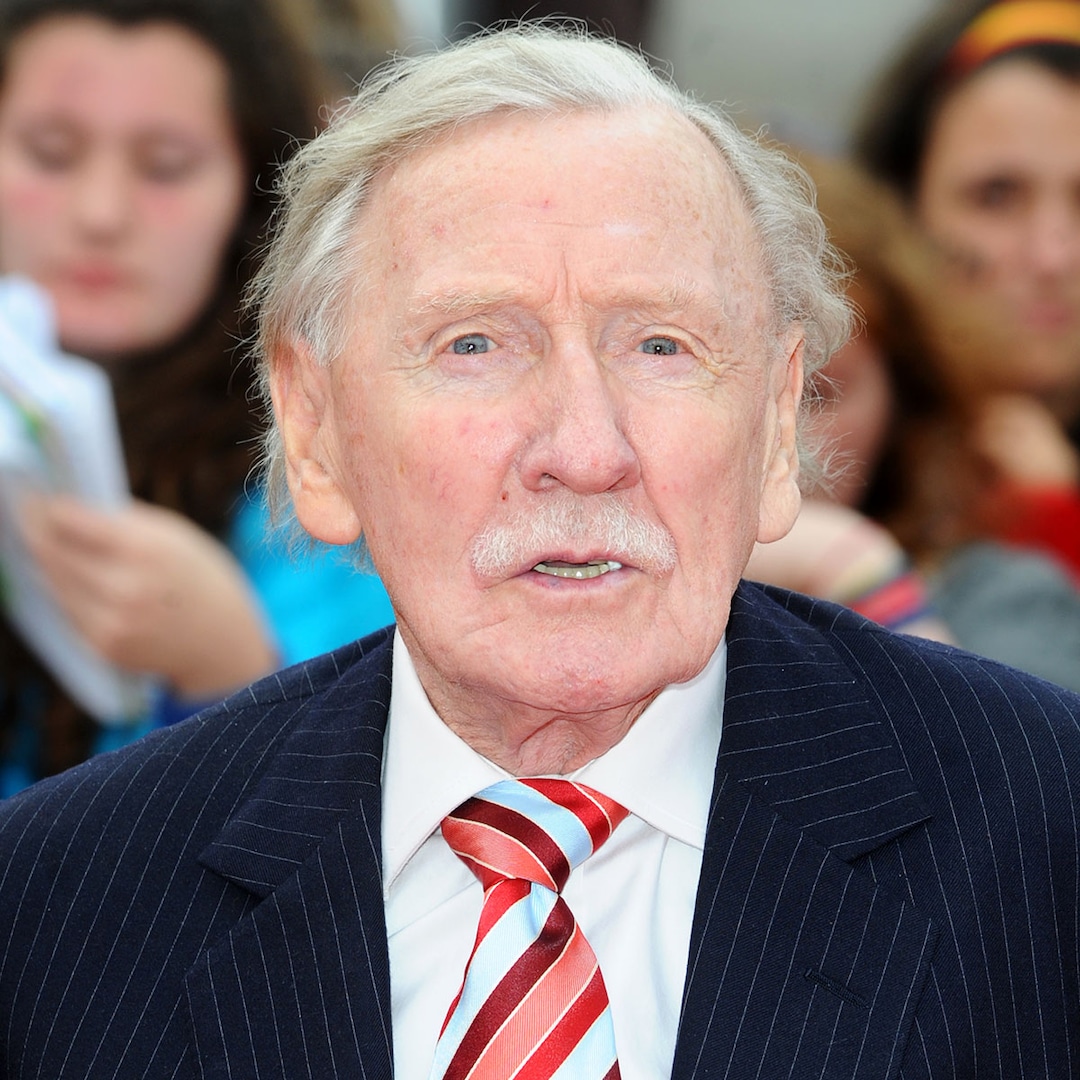 Harry Potter’s Leslie Phillips Lifeless at 98 Harry Potter’s Leslie Phillips Lifeless at 98